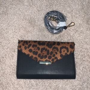 Save The Girls Leopard Black Chic Purse with Easy Cell Phone Touch Access NEW